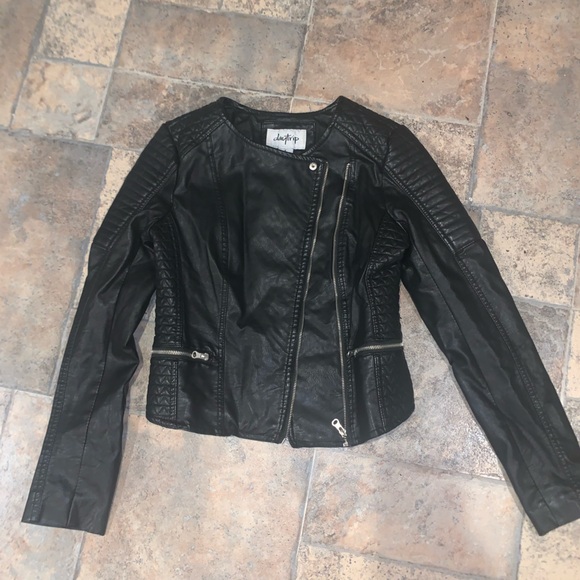Leather jacket - Picture 1 of 4